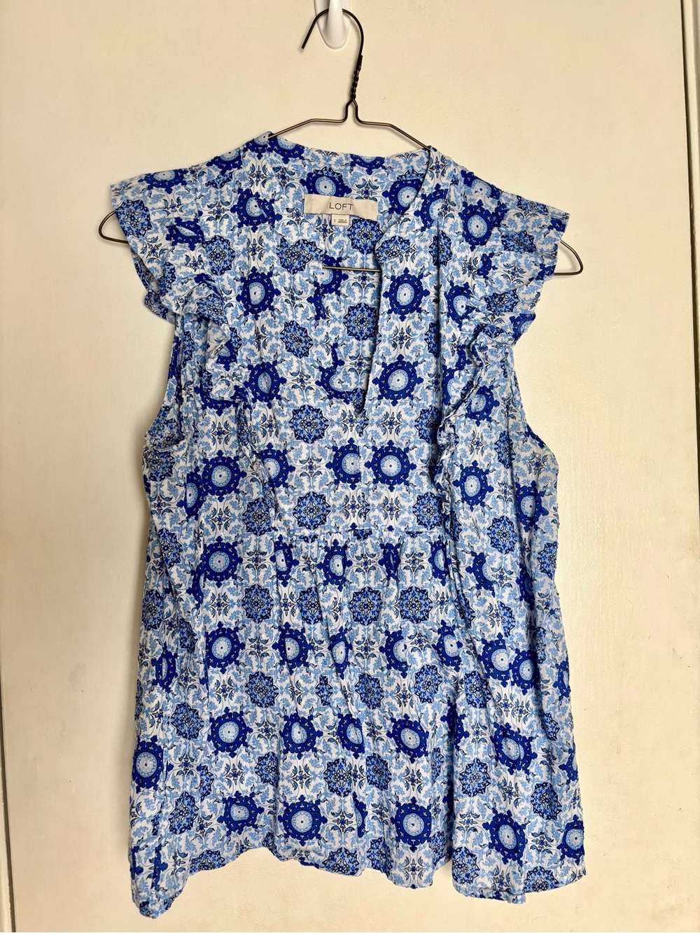 LOFT Blue and White Printed Sleeveless V-Neck Top